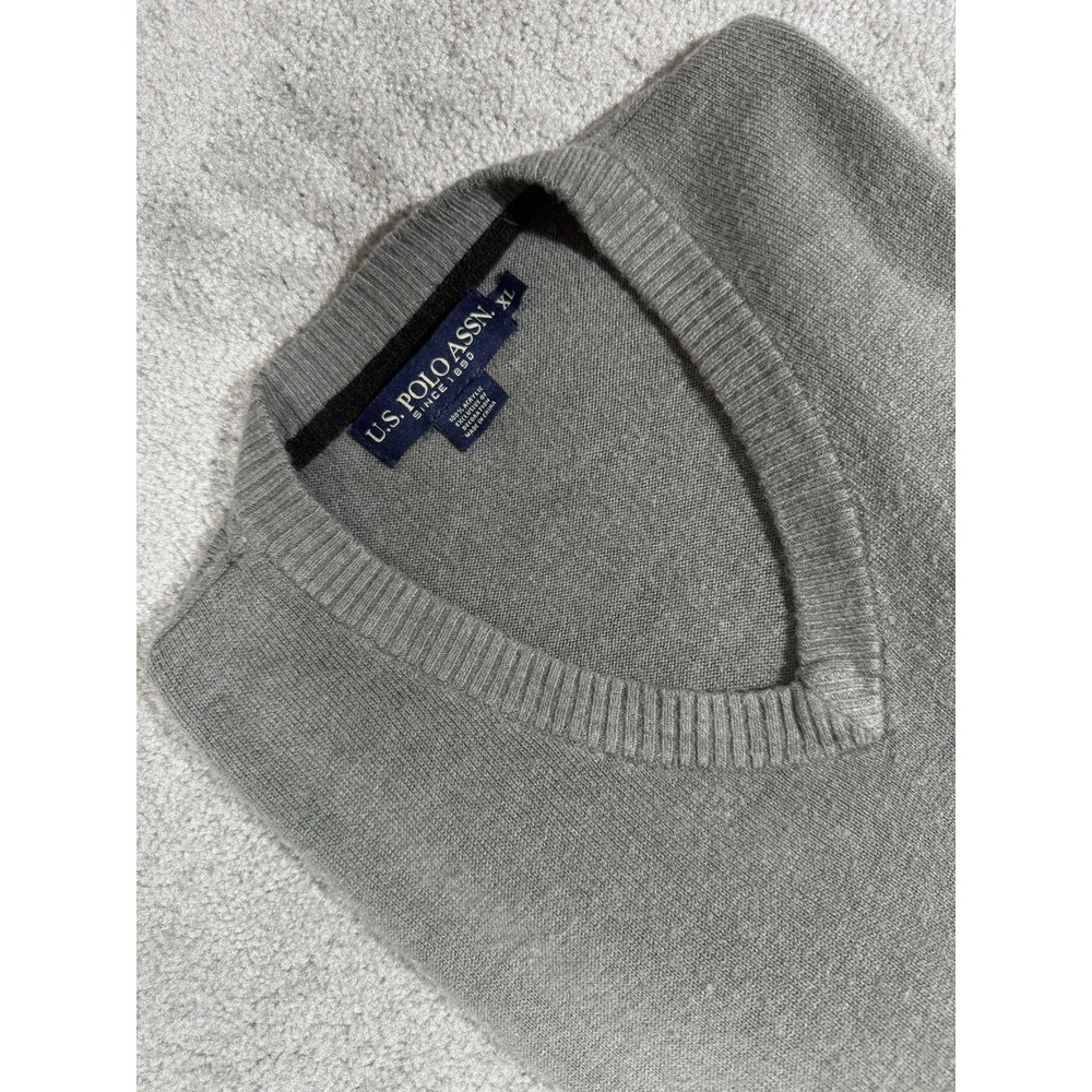 U.S. Polo Assn‎ Mens Sweater XL Gray Soft Acrylic Pullover V-Neck